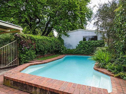 Dumas House - Hervey Bay Accommodation 2