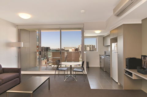 Chifley Apartments Newcastle - Hervey Bay Accommodation 0