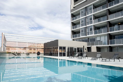 Chifley Apartments Newcastle - Hervey Bay Accommodation 3