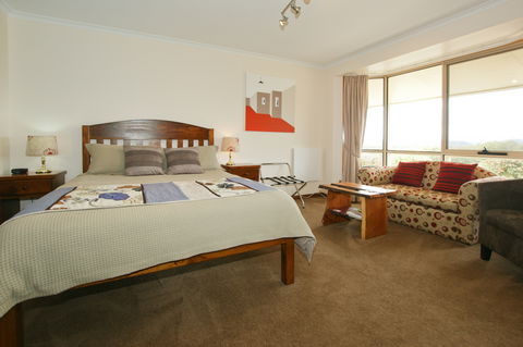Sherwood View Accommodation - Hervey Bay Accommodation 6