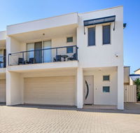 Century 21 SouthCoast The Residence - Tourism Hervey Bay