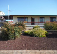 Kenny's Retreat - Hervey Bay Accommodation