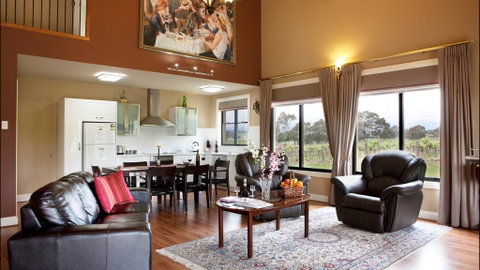 Barossa Shiraz Estate - Hervey Bay Accommodation 0