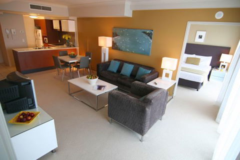 Mantra Towers Of Chevron - Hervey Bay Accommodation 3