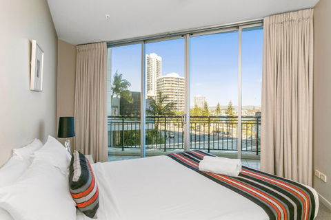 Mantra Towers Of Chevron - Hervey Bay Accommodation 8