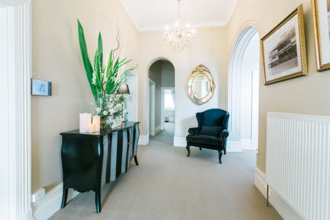 No1 Errard - Hervey Bay Accommodation 1