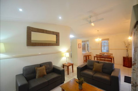 Barney Beach Accommodation - Hervey Bay Accommodation 2