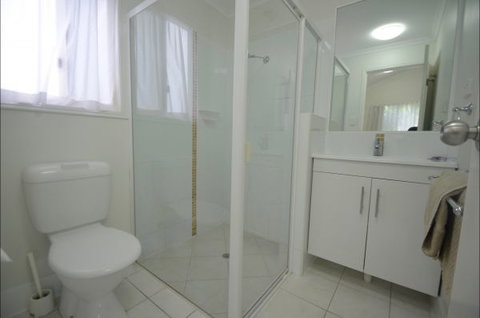 Barney Beach Accommodation - Hervey Bay Accommodation 7