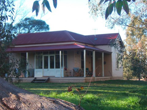 Baranduda Homestead B&B Cottages - Hervey Bay Accommodation 0