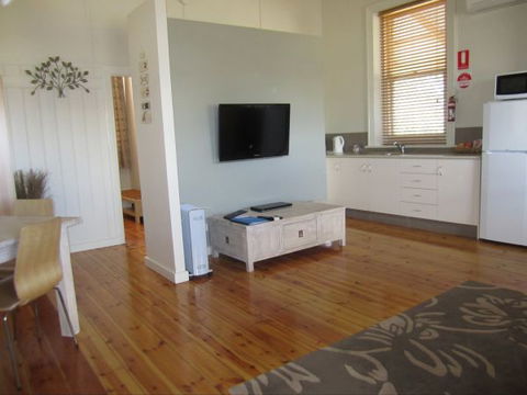Clydesdale Cottage Bed & Breakfast - Hervey Bay Accommodation 3