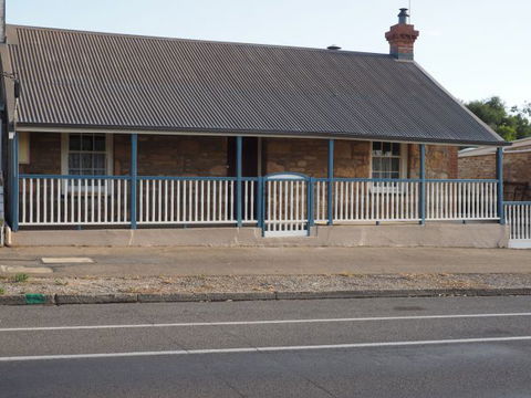 Cobblers Cottage - Hervey Bay Accommodation 2