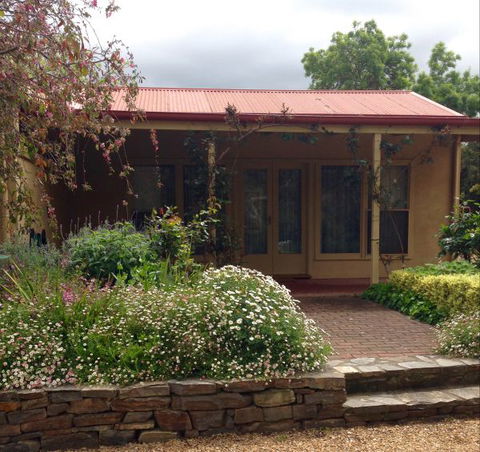 Gasworks Cottages Strathalbyn - Hervey Bay Accommodation 2