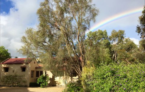Gasworks Cottages Strathalbyn - Hervey Bay Accommodation 6