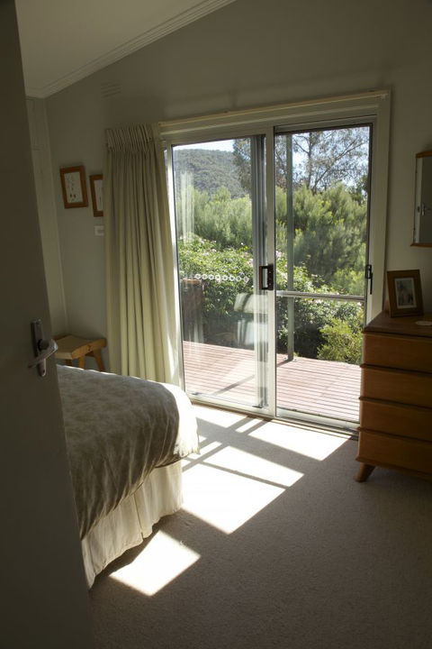 Kurringai Cottage - Hervey Bay Accommodation 6
