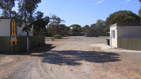 Woomera Traveller's Village And Caravan Park - Hervey Bay Accommodation 0
