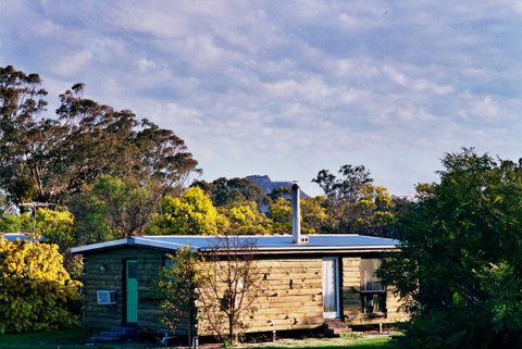Mount Zero Log Cabins - Hervey Bay Accommodation 0
