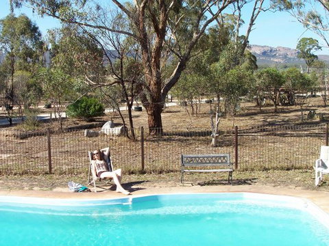 Mount Zero Log Cabins - Hervey Bay Accommodation 1