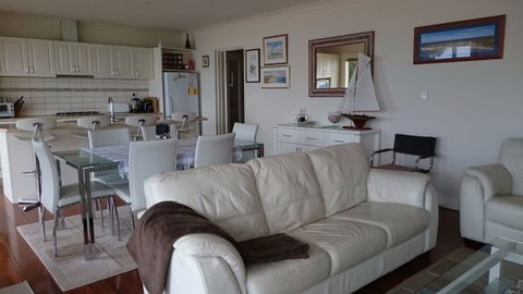 St Helens Beachfront - Hervey Bay Accommodation 1