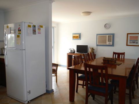 Wallaroo Waves - Hervey Bay Accommodation 2