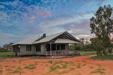 Banana Well Getaway - Hervey Bay Accommodation 1