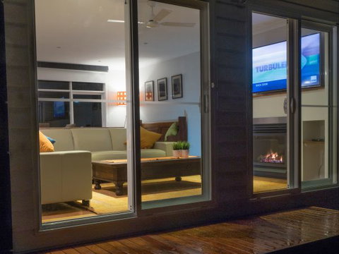 Alice's Palace Ocean Grove - Hervey Bay Accommodation 2