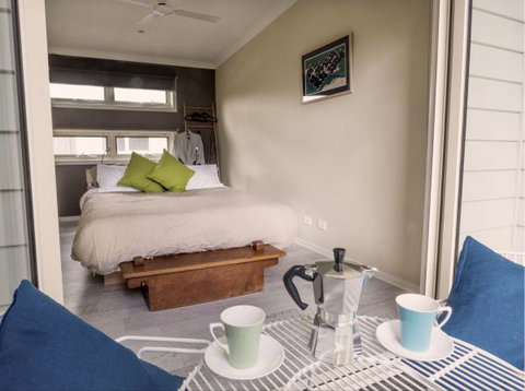 Alice's Palace Ocean Grove - Hervey Bay Accommodation 5