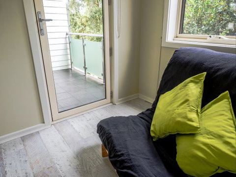 Alice's Palace Ocean Grove - Hervey Bay Accommodation 9