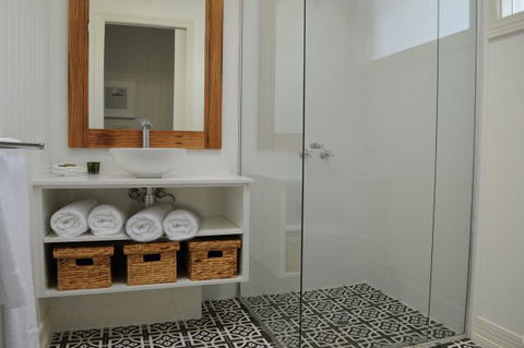 Atlantic Geelong - Tourism Hervey Bay 3