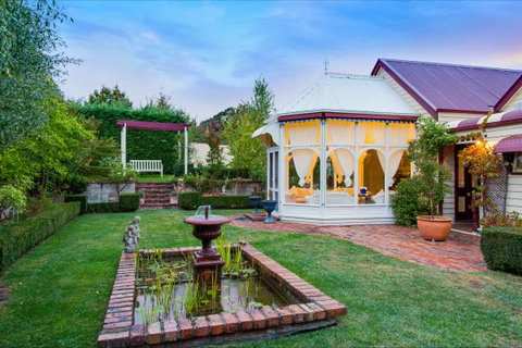 Barnsley House Beechworth - Hervey Bay Accommodation 4