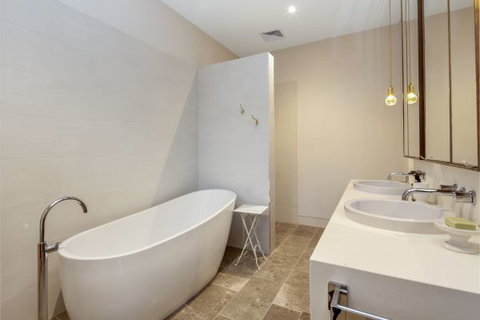 Ballaratprimavera - Hervey Bay Accommodation 7