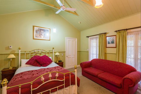 Bendigo Cottages Bed And Breakfast - Tourism Hervey Bay 4