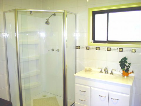 Winton Bethal Accommodation Unit - Hervey Bay Accommodation 7