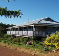 Blue House Bed and Breakfast - Hervey Bay Accommodation