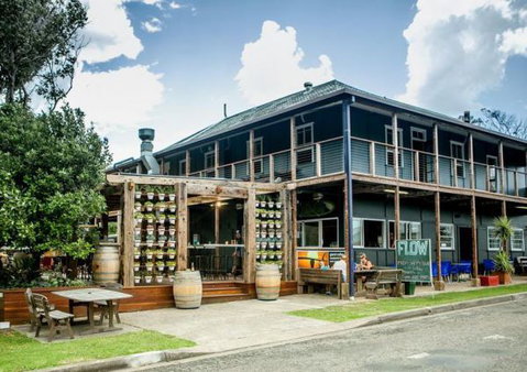 Boogie Woogie Beach House - Hervey Bay Accommodation 0