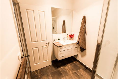 Brantome - Hervey Bay Accommodation 7