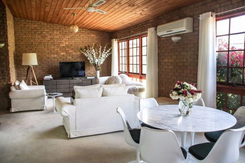 Brigham House - Tooma - Hervey Bay Accommodation 3