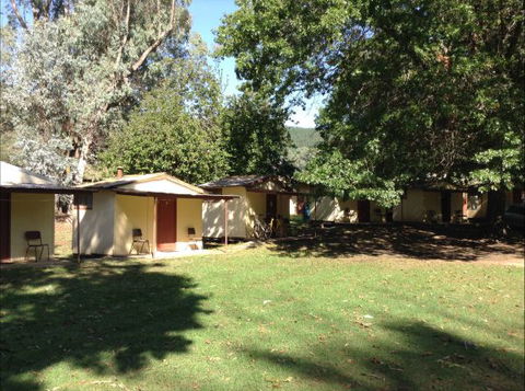 Bright Cabin & Caravan Park - Hervey Bay Accommodation 0