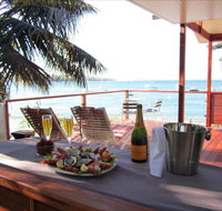 Bundeena Beach Hut - Hervey Bay Accommodation