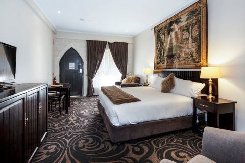 Castle Suites - Kryal Castle - Hervey Bay Accommodation 0