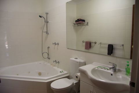 Coranda Lodge B And B - Hervey Bay Accommodation 2