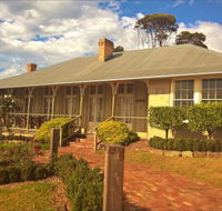 Crown and Anchor Inn - Hervey Bay Accommodation