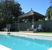 Golden Chain Wine Village Motor Inn - Hervey Bay Accommodation