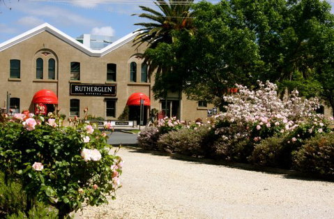 Golden Chain Wine Village Motor Inn - Hervey Bay Accommodation 8