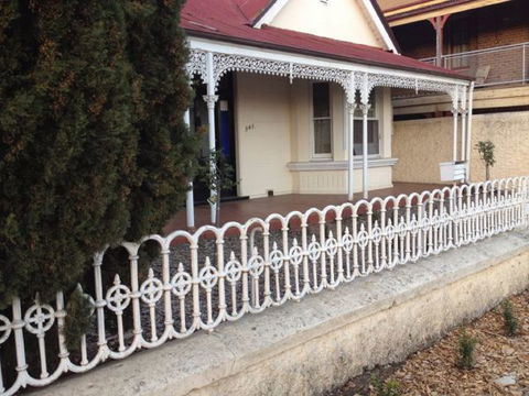 Heggaton ArtHouse Apartments - Hervey Bay Accommodation 0