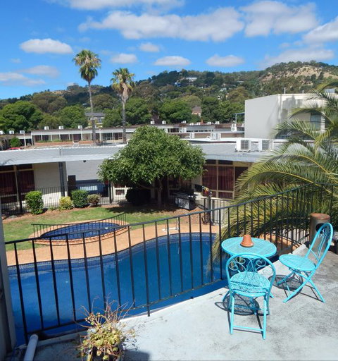 Jacksons Motor Inn - Tourism Hervey Bay 1