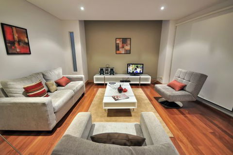 La Loft Apartments - Tourism Hervey Bay 3