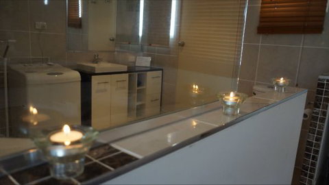 La Solana Holiday Apartments  - Mackay - Hervey Bay Accommodation 4
