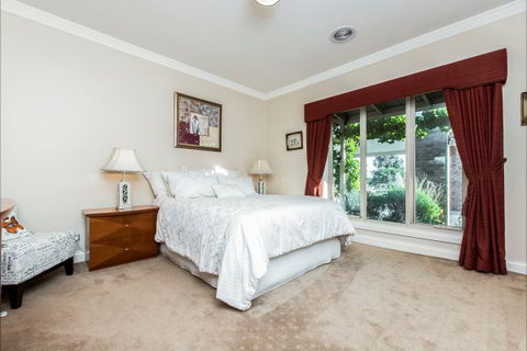 La Bella Vita - Hervey Bay Accommodation 1