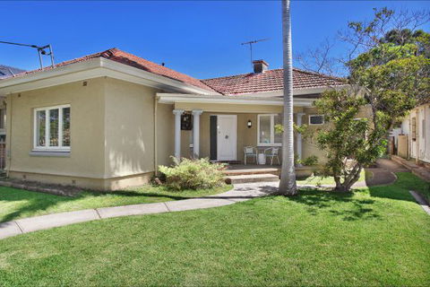 Le Bois Cottage - Hervey Bay Accommodation 5