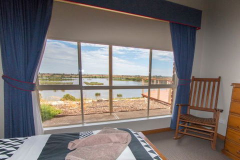 Limestone Ridge - Holiday House - Hervey Bay Accommodation 3